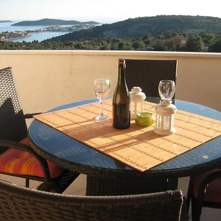 Family-friendly With Swimming Pool Dvornica, - 11470 Apartment