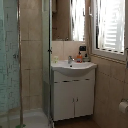 Family-friendly With Swimming Pool Dvornica, - 11470 Apartment Rogoznica (Sibenik-Knin)