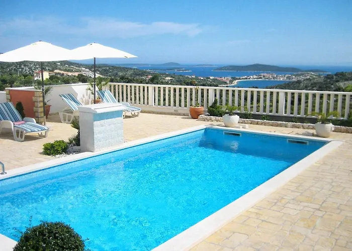 Apartament Family-friendly With Swimming Pool Dvornica, - 11470