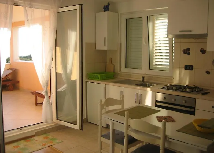 Family-friendly With Swimming Pool Dvornica, - 11470 Apartament Rogoznica (Sibenik-Knin)